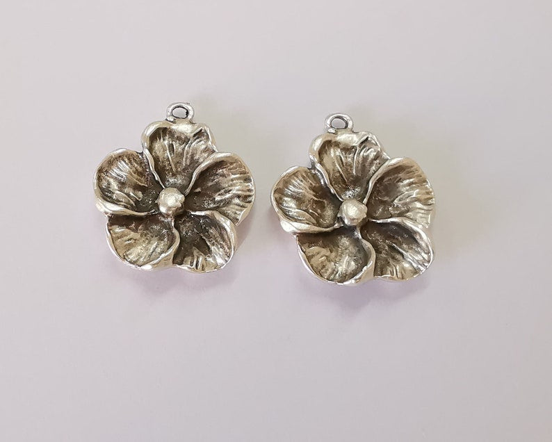 2 Flower charms Antique silver plated charms (37x31mm) G25934