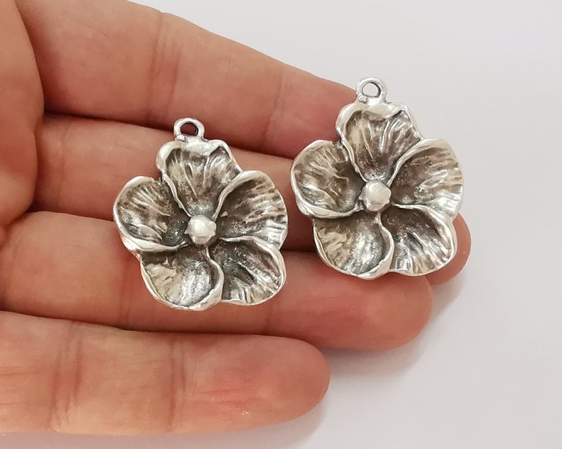 2 Flower charms Antique silver plated charms (37x31mm) G25934