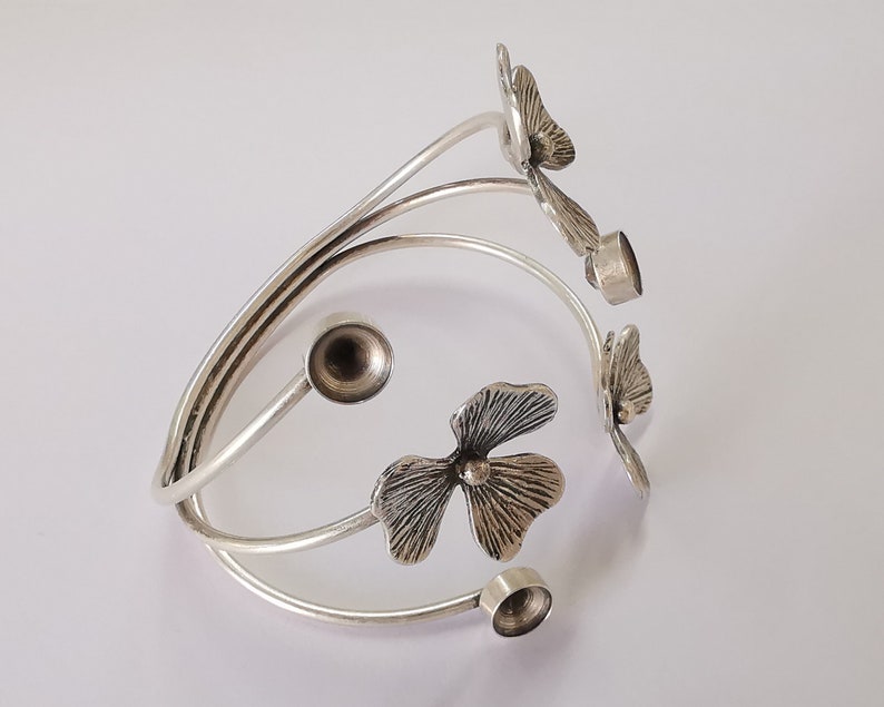 Flowers bracelet brass Cuff blank bezel Glass cabochon base Adjustable Antique silver plated brass (8mm blanks) G25955