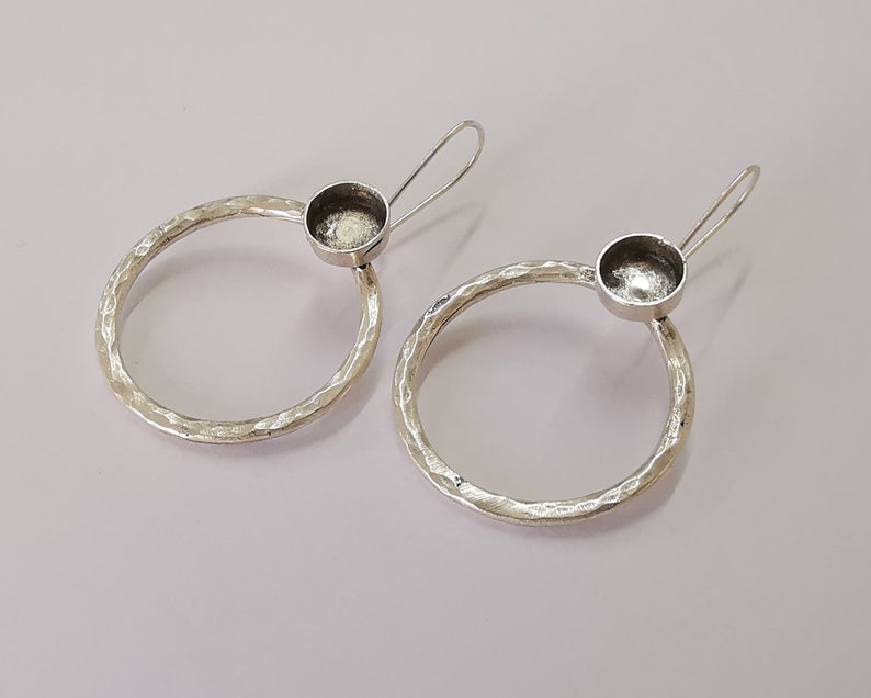 Hammered earring blank base settings silver resin cabochon inlay blank mountings Antique silver plated brass (8mm blank) 1 Set G25958