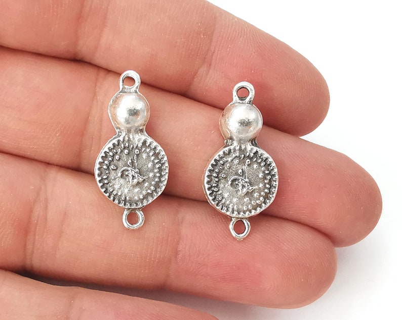 4 Coin ball connector charms (double sided) Antique silver plated charms (28x13mm) G25981