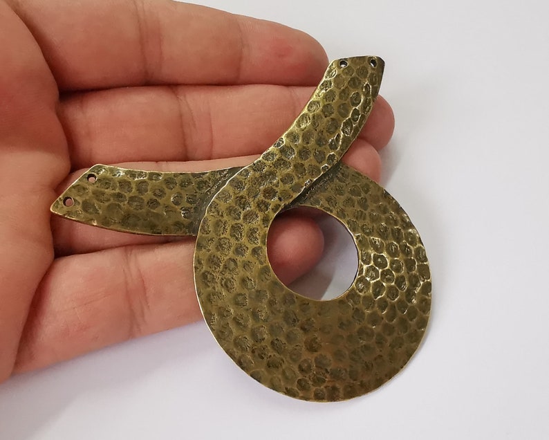Hammered pendant connector Antique bronze plated pendant (89mm) G25995