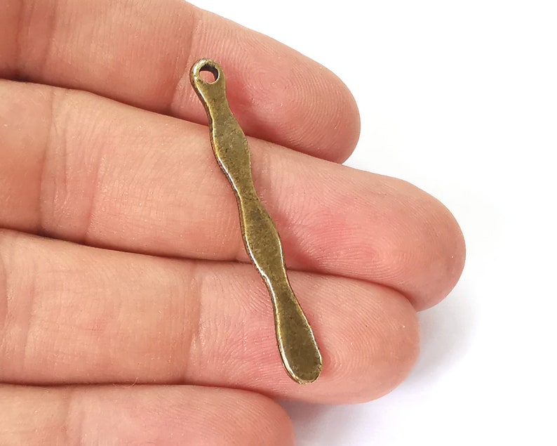 10 Spike charms Antique bronze plated charms (44x5mm) G25998