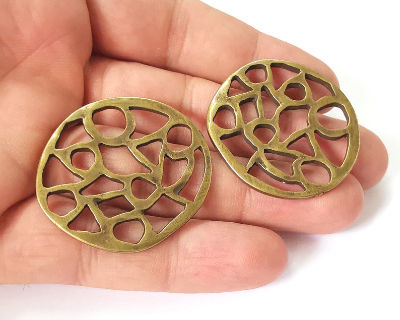 2 Round disc charms Antique bronze plated charms (41mm) G26004