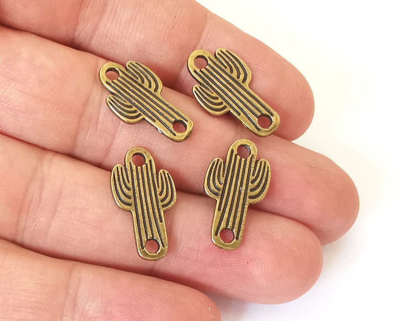 10 Cactus connector charms (double sided) Antique bronze plated charms (21x11mm) G26013