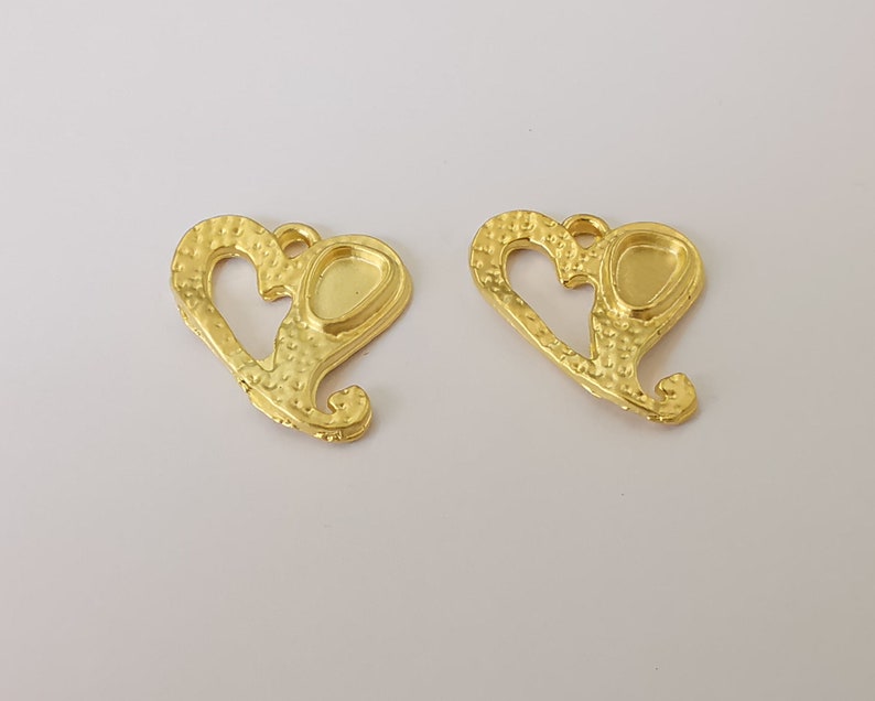 4 Heart charms base blank bezel Gold plated charms (19x18mm) G26018