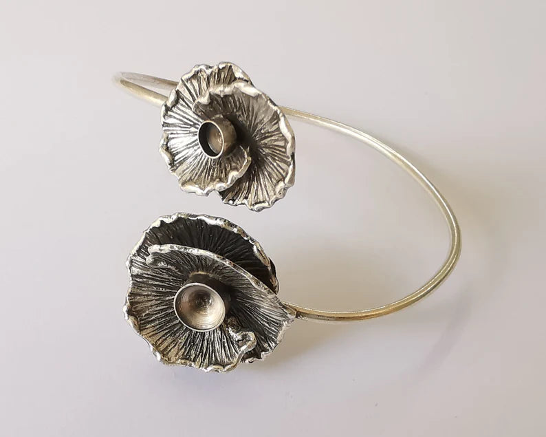 Flower wire bracelet cuff blank bezel Glass cabochon base Adjustable antique silver plated brass (8mm and 5mm ) G26031