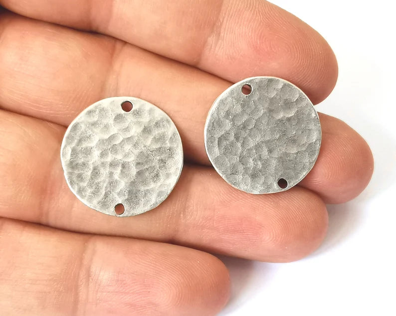 2 Hammered circle disc connector charm Antique silver plated brass charms (22 mm) G26044