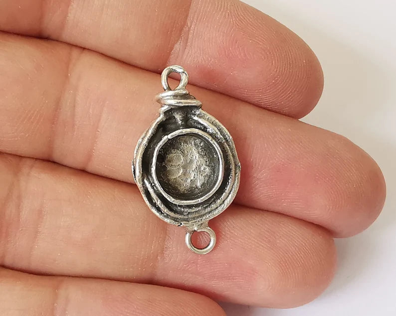 Silver connector pendant blank cabochon bezel Mosaic base inlay blank resin Antique Silver Plated Brass ( 10mm bezel) G26047