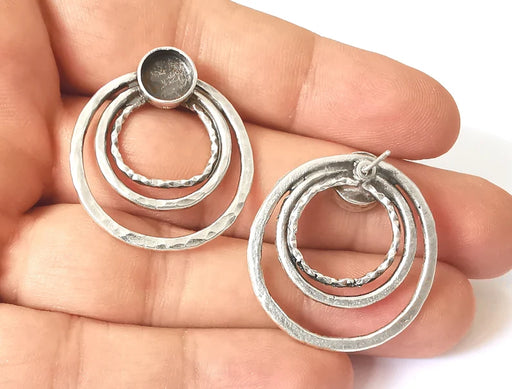 Hammered circle earring blank base settings resin cabochon inlay blank mountings Antique silver plated brass (8mm blank) 1 Set G26051
