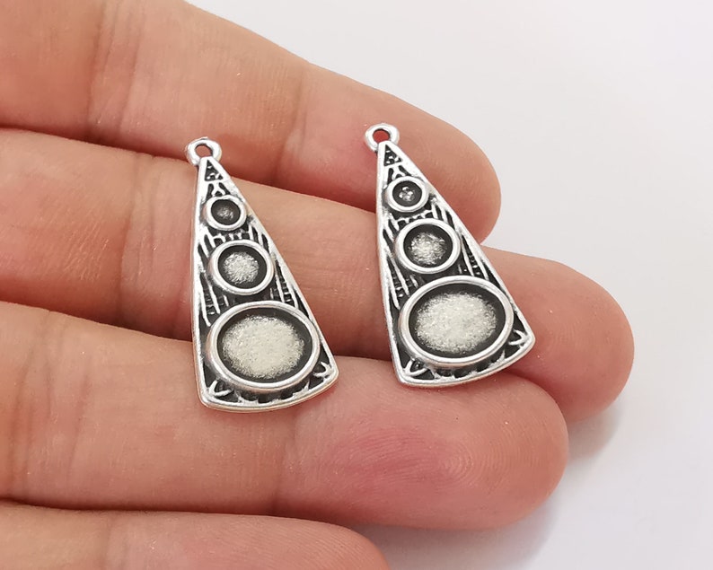 2 Silver ethnic drop charm blank base Antique silver plated 32x15mm (Blank Size 10x8mm- 5mm - 3mm ) G25822