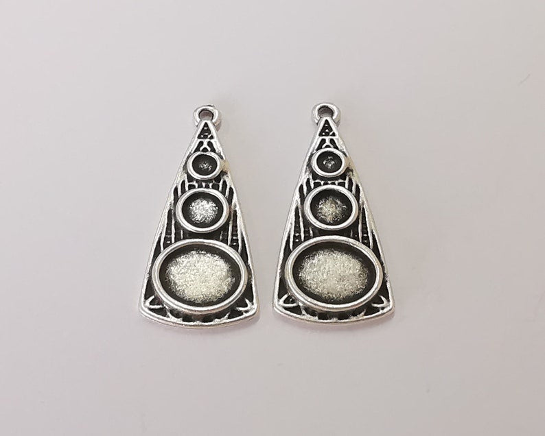 2 Silver ethnic drop charm blank base Antique silver plated 32x15mm (Blank Size 10x8mm- 5mm - 3mm ) G25822