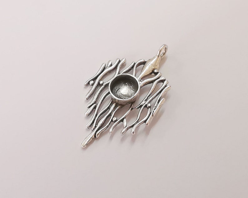 Silver branches nest round pendant blank base Antique silver plated brass 45x25mm (Blank Size 10mm) G25828