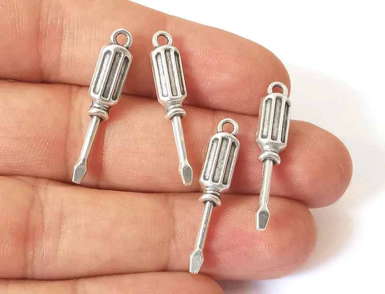 4 Screwdriver charms Antique silver plated charms (30x6mm) G26062