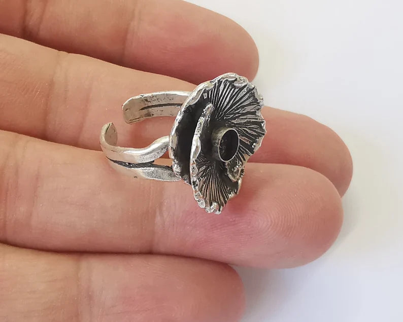 Flower silver ring blank base bezel settings cabochon base Mountings Adjustable (5mm blank) , Antique Silver Plated Brass G26074