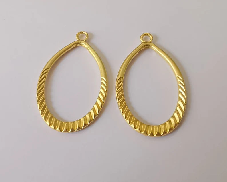 2 Ribbed oval charms Double sided Gold plated charms (42x25 mm) G24191