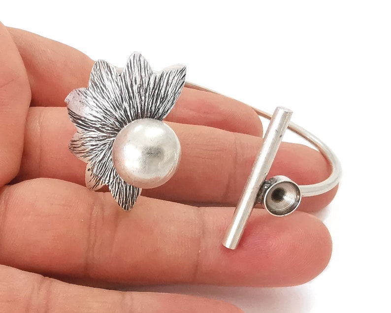 Flower ball bracelet brass Cuff blank bezel Glass cabochon base Adjustable Antique silver plated brass (8mm blank) G25849