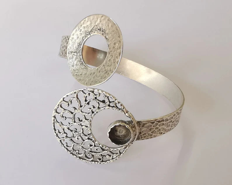 Circles filigree bracelet cuff blank bezel Glass cabochon base Adjustable antique silver plated brass (10 mm ) G26096