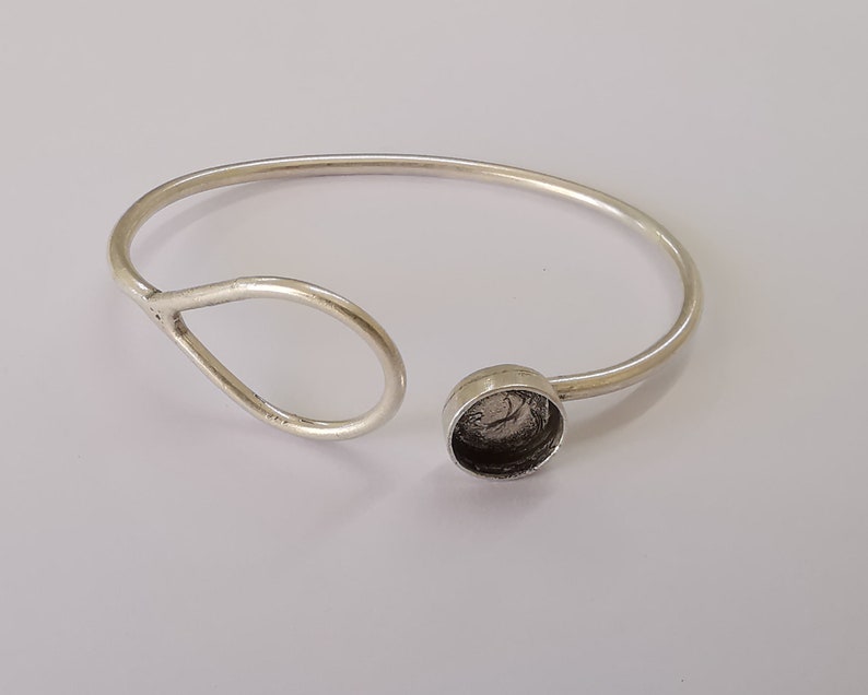 Drop bracelet brass Cuff blank bezel Glass cabochon base Adjustable Antique silver plated brass (10mm blank) G25876