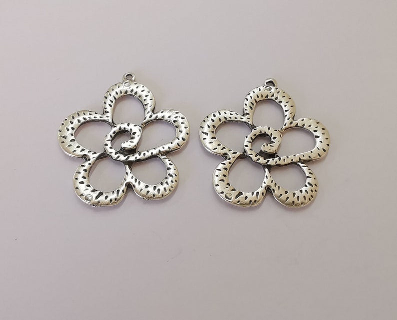 2 Flower charms Antique silver plated charms (44x38mm) G25887