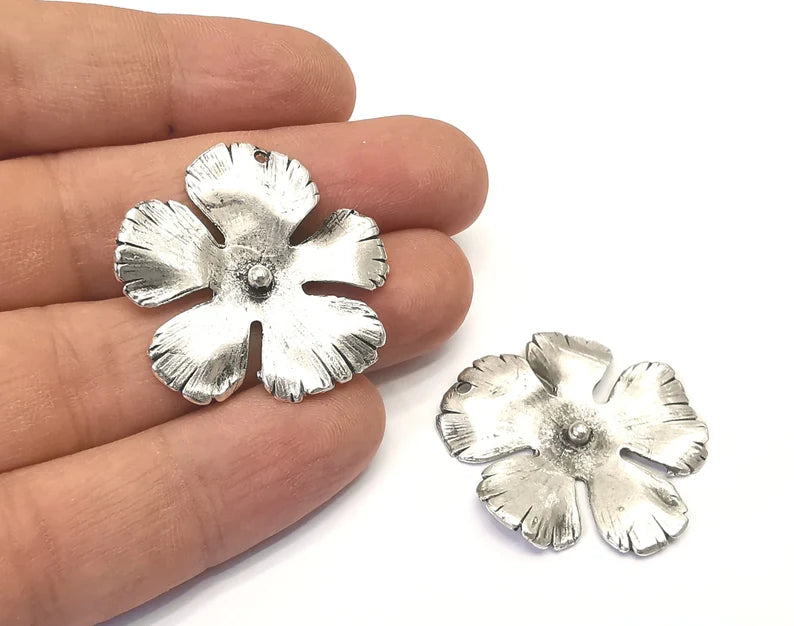 2 Flower charms Antique silver plated brass charms (34x33mm) G26135