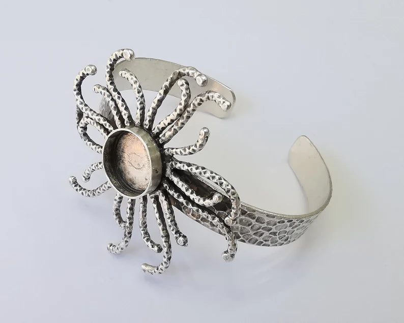 Tentacle bracelet cuff blank bezel Glass cabochon base Adjustable antique silver plated brass (14 mm Blank) G26141