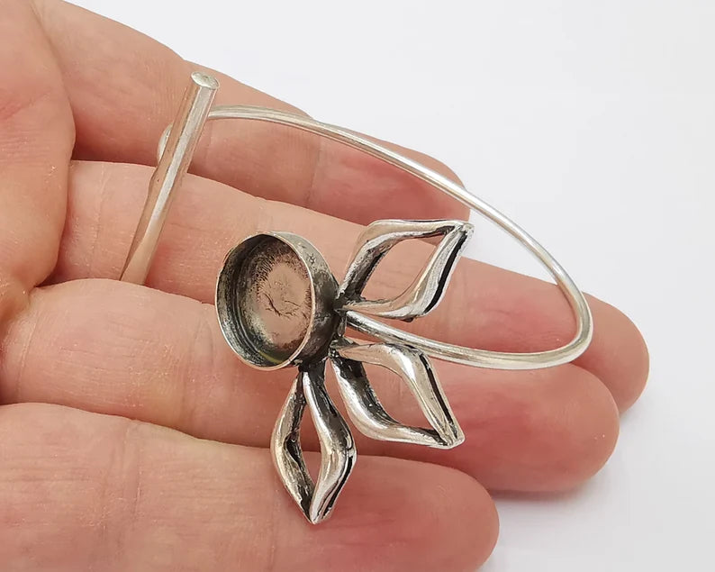 Leaf Leaves bracelet brass Cuff blank bezel Glass cabochon base Adjustable Antique silver plated brass (14mm blanks) G26146