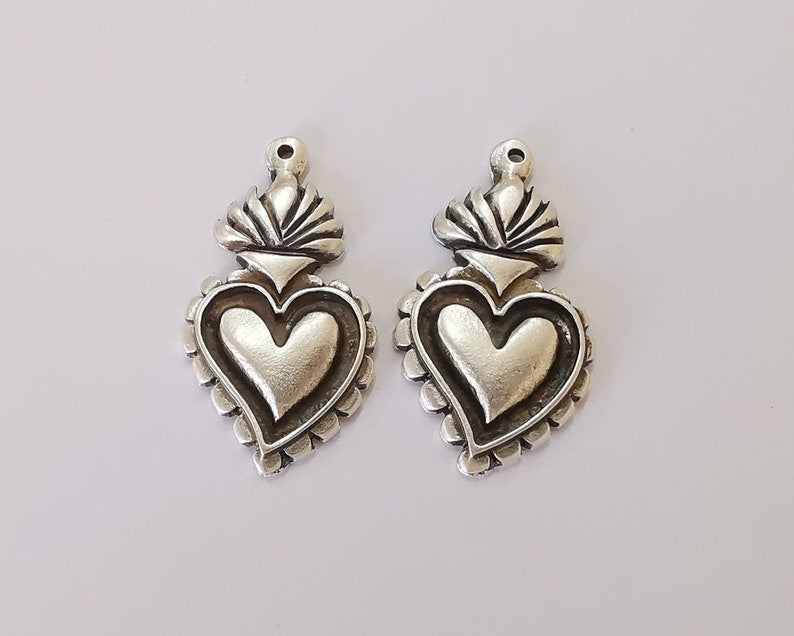 2 Heart charms Antique silver plated charm (43x24mm) G25910