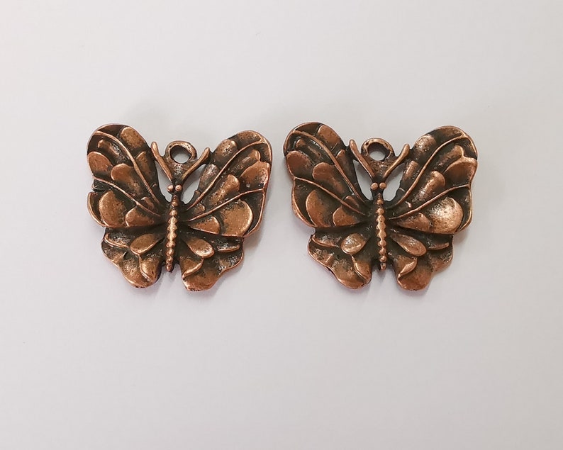 2 Butterfly charms Antique copper plated charms (33x28mm) G25942