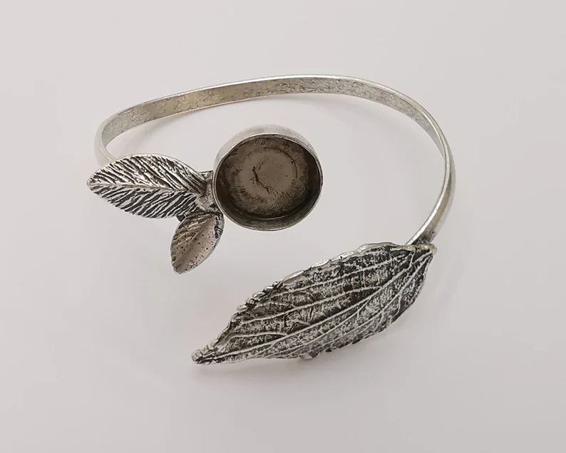 Leaf leaves bracelet brass cuff blank bezel Glass cabochon base Adjustable antique silver plated brass (14mm Blank) G26159