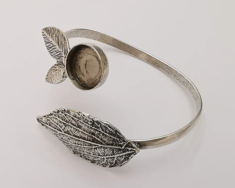 Leaf leaves bracelet brass cuff blank bezel Glass cabochon base Adjustable antique silver plated brass (14mm Blank) G26159