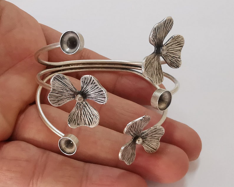 Flowers bracelet brass Cuff blank bezel Glass cabochon base Adjustable Antique silver plated brass (8mm blanks) G25955