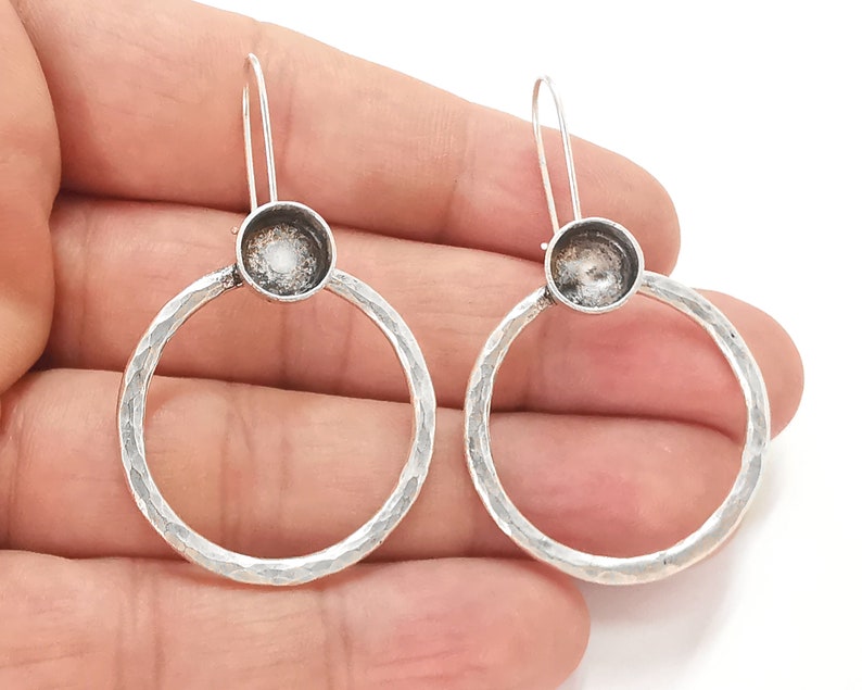 Hammered earring blank base settings silver resin cabochon inlay blank mountings Antique silver plated brass (8mm blank) 1 Set G25958