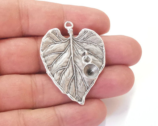 Leaf charm with cone round dangle cup bezel blank Antique silver plated brass charm (45x33mm) G25960