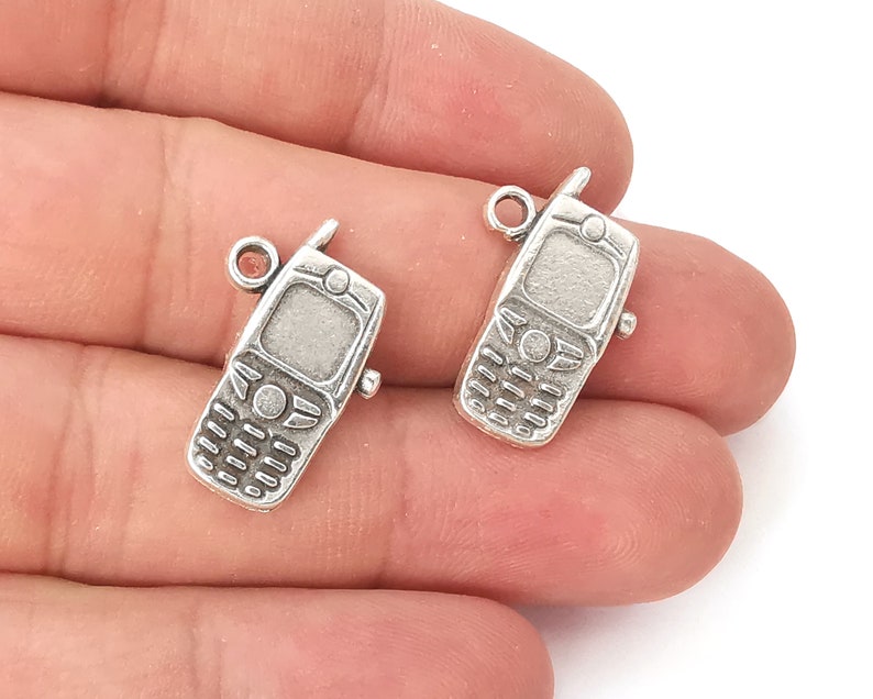 4 Mobile cell phone charms Antique silver plated charms (23x15mm) G25978