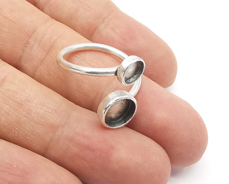 Wrap silver ring setting blank cabochon mounting adjustable ring base bezel Antique silver plated brass (8 and 6mm Blank) G26202