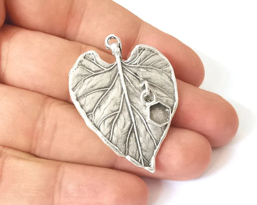 Leaf charm with hexagonal dangle cup bezel blank Antique silver plated brass charm (45x33mm) G26049