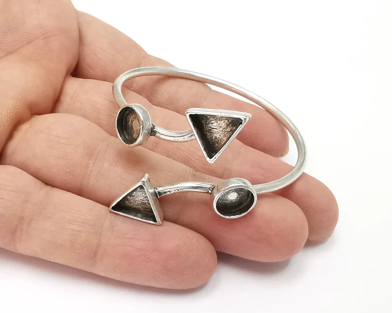 Geometric bracelet cuff blank bezel Glass cabochon base Adjustable antique silver plated brass (10 and 8 mm Blanks) G26241