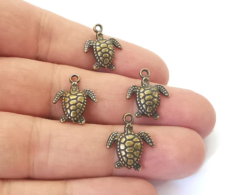 10 Sea turtle charms Antique bronze plated charms (17x14mm) G26076