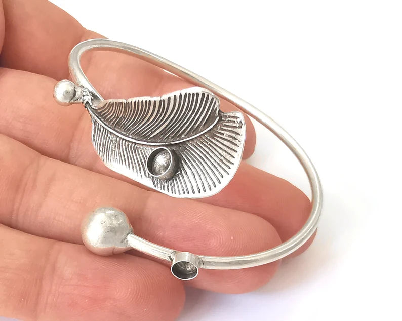 Feather bracelet Cuff blank bezel Glass cabochon base Adjustable Antique silver plated brass (5mm blank) G26082