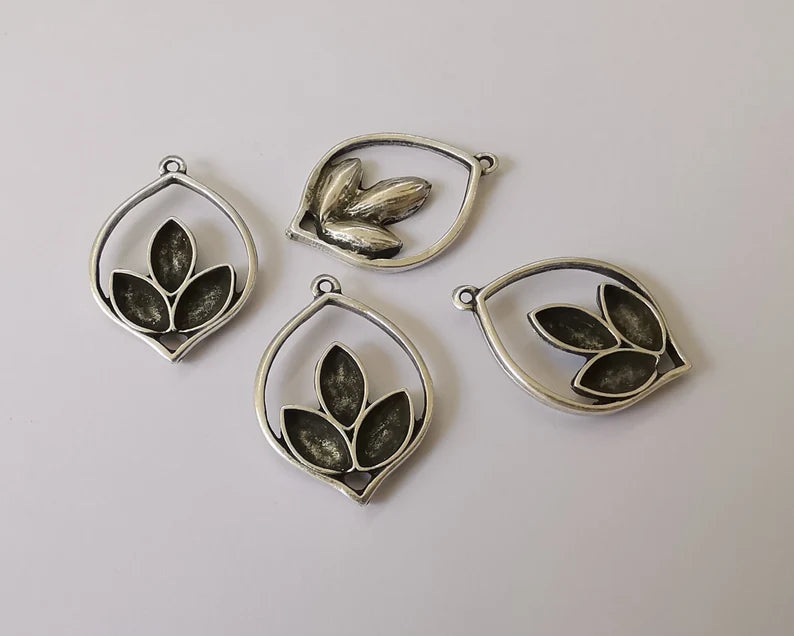 4 Silver marquise bezel charm blank base Antique silver plated 30x21mm (Blank Size 10x5mm) G26086