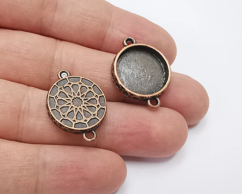 4 Copper connector blank mosaic base inlay blank Necklace blank Resin mountings Antique copper plated charms (17 mm round blank) G26293