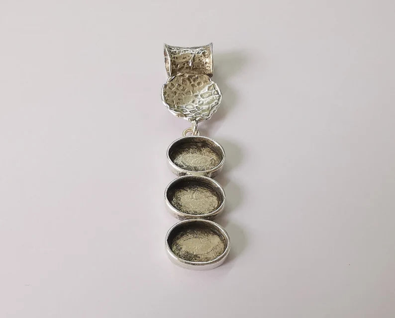 Hammered dangle pendant blank resin bezel mosaic mountings cabochon setting Antique silver plated brass (65x14mm)(14x10mm Bezel ) G26124