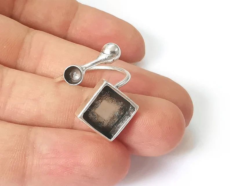 Square ball silver ring setting blank cabochon mounting Adjustable ring base bezel Antique Silver Plated Brass (11x11mm blanks) G26126