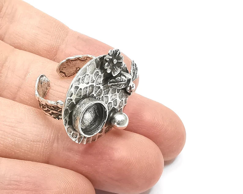 Hammered disc leaf flower blanks silver ring setting cabochon mounting adjustable ring base bezel Antique silver plated brass (8mm) G26301