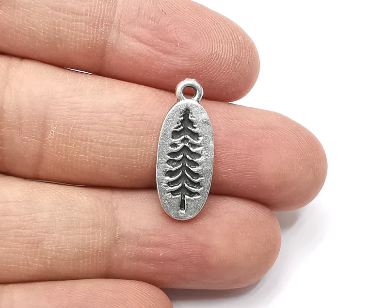 10 Pine tree charms Antique silver plated charms (24x9mm) G26319
