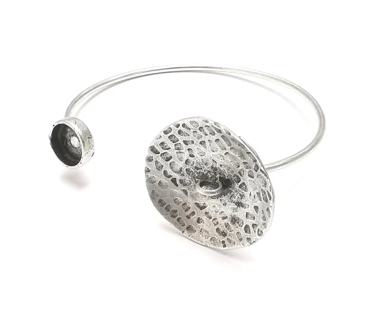 Hammered cone silver bracelet brass cuff blank bezel Glass cabochon base Adjustable antique silver brass (8 mm blank) G26326