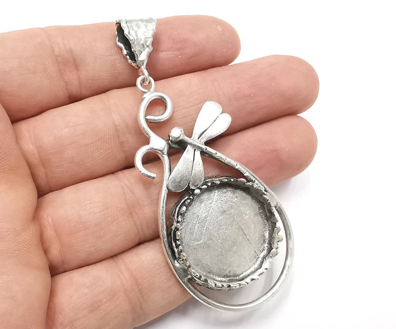 Dragonfly pendant base setting bezel blank Antique silver plated brass pendant (80x33 mm)(25 mm blank) G26359