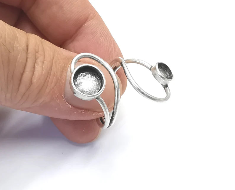 Wrap silver ring setting blank cabochon mounting adjustable ring base bezel Antique silver plated brass (8 - 6mm Blank) G26374