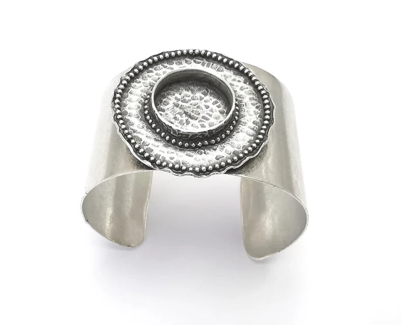 Hammered bracelet brass cuff blank bezel glass cabochon base adjustable Antique Silver plated brass (20mm ) G26376